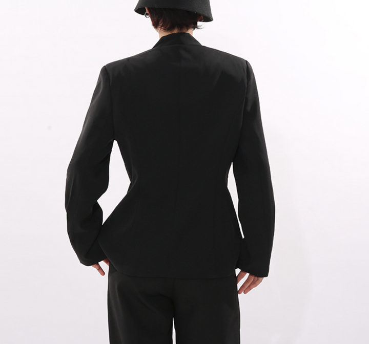 embroidered tailored blazer with crystal floral detailing – NOIRIS