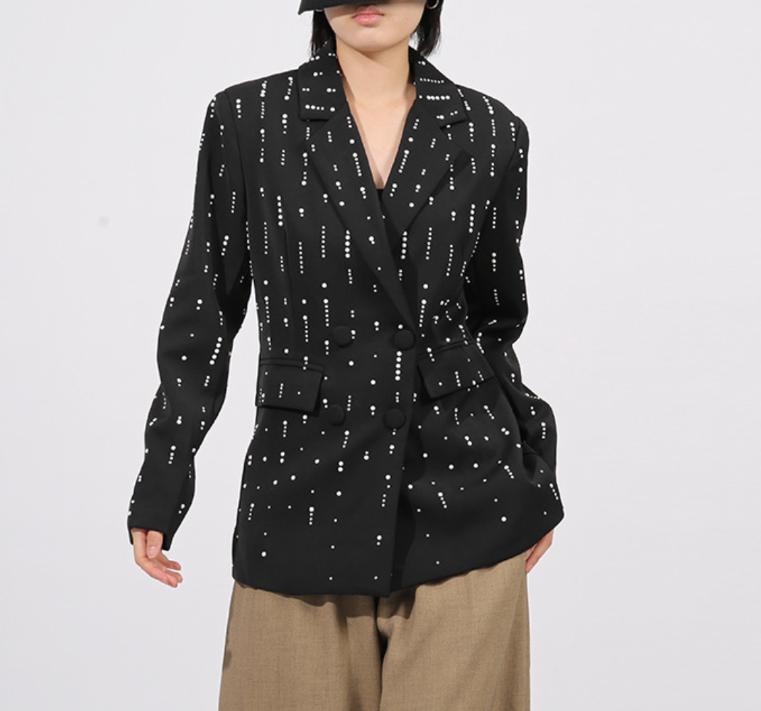 Tailored Crystal-Embellished Double-Breasted Blazer – NORA