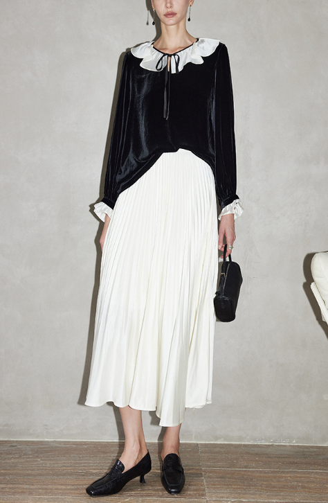 طقم مكون من بلوزة قصيرة وتنورة طويلة من الدانتيل الزهري - أزرق سماوي