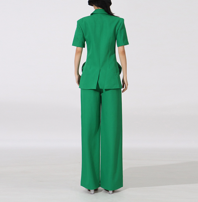 tailored blazer and wide-leg pants set with floral pockets – STATEMENT