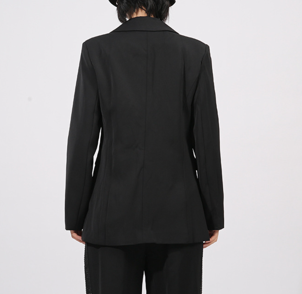 embellished tailored blazer with crystal lip motifs – ROUGE