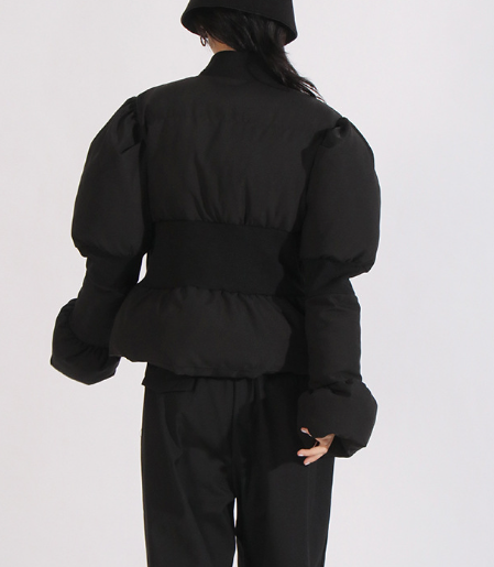 cropped padded jacket with sculpted sleeves – NOIRIX