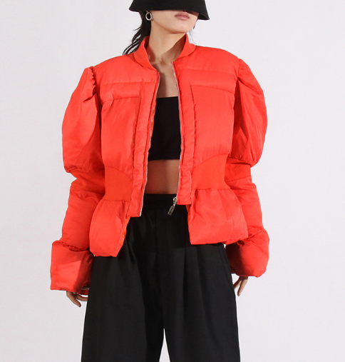 cropped padded jacket with sculpted sleeves – NOIRIX