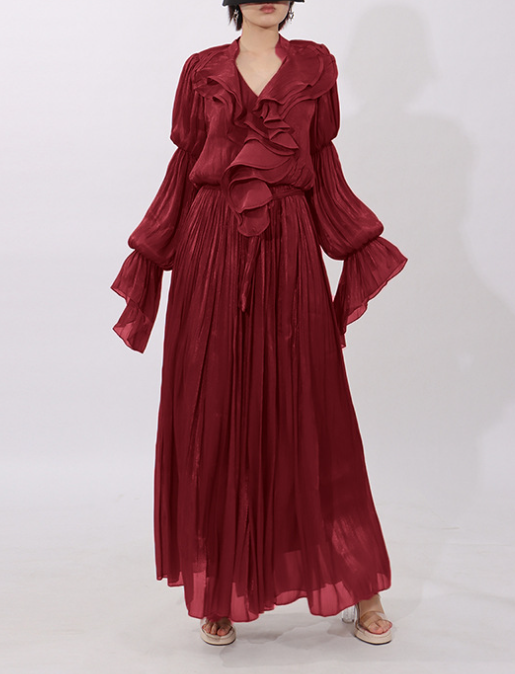 طقم مكون من بلوزة قصيرة وتنورة طويلة من الدانتيل الزهري - أزرق سماوي