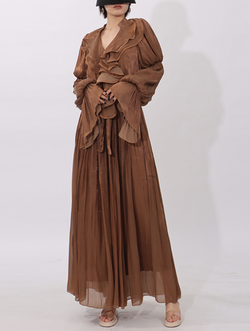 طقم مكون من بلوزة قصيرة وتنورة طويلة من الدانتيل الزهري - أزرق سماوي