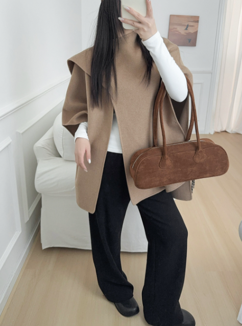 فستان ماكسي أبيض مطرز بحافة مزينة بشراشيب - أزورا