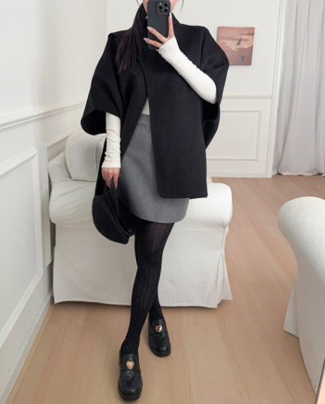 فستان ماكسي أبيض مطرز بحافة مزينة بشراشيب - أزورا