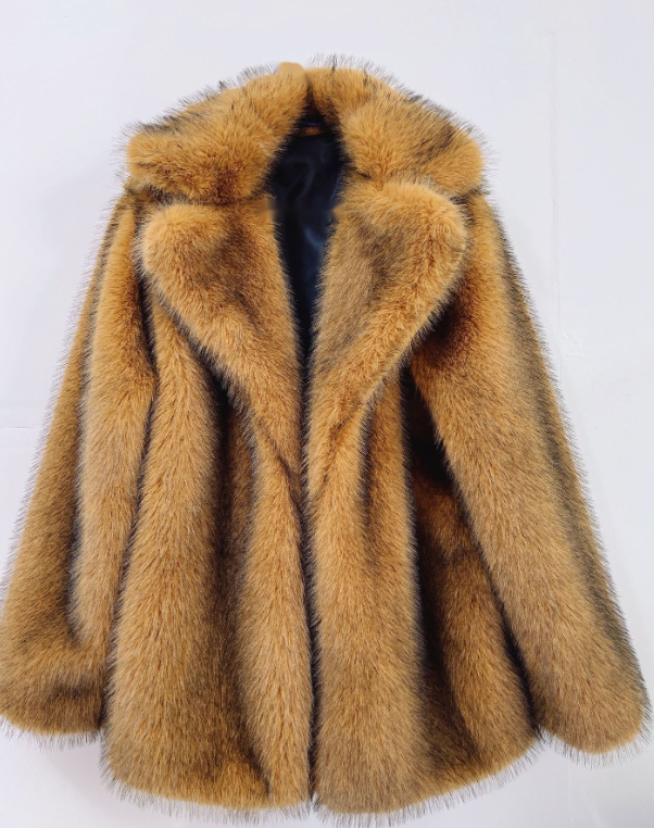 فستان ماكسي أبيض مطرز بحافة مزينة بشراشيب - أزورا