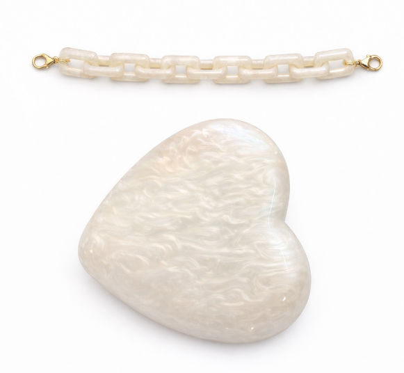 heart-shaped pearlescent clutch with chain handle – AMORE