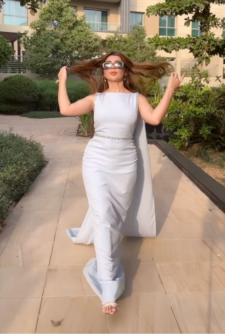 Sleeveless beaded dress with split cape - SOMAYAI