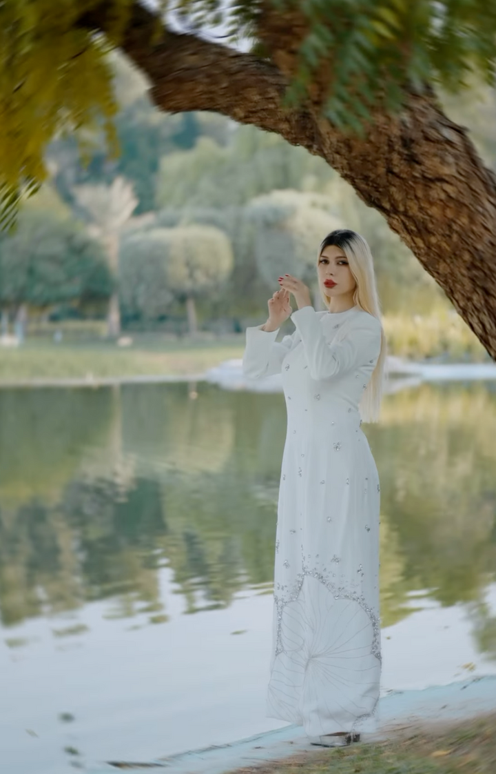 embellished long-sleeve column gown – Jolan