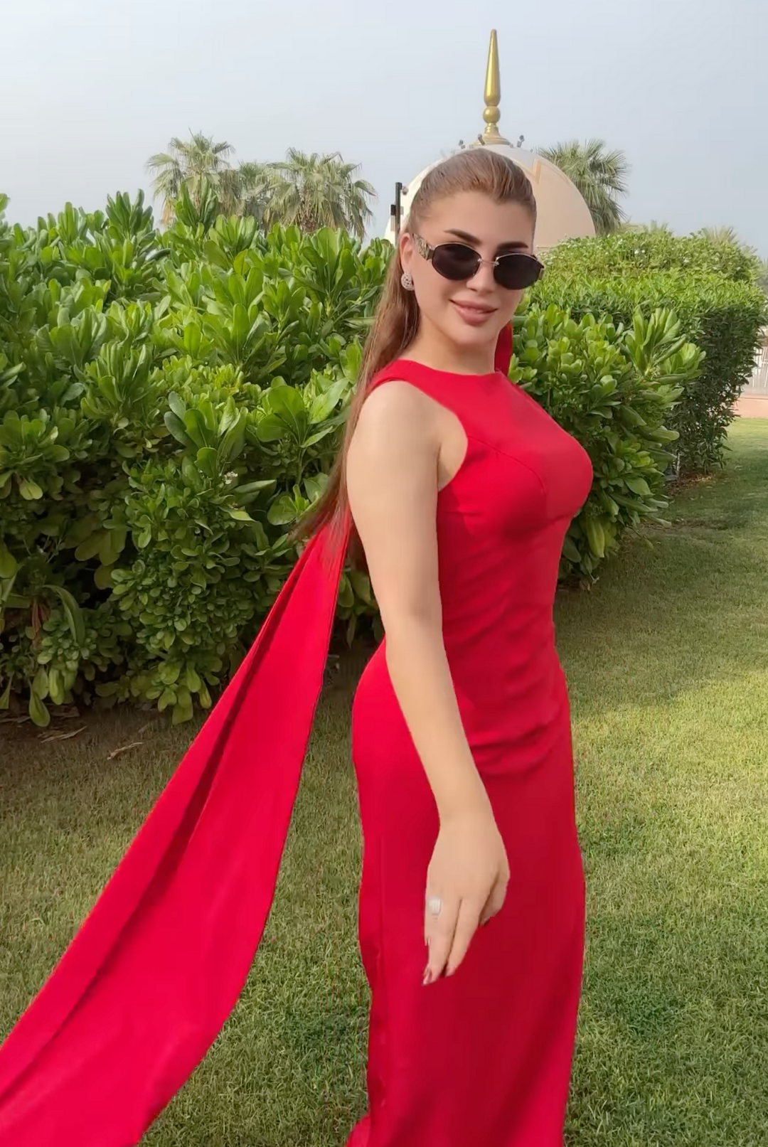 فستان عمودي بدون أكمام مع لمسة من القوس - لورا