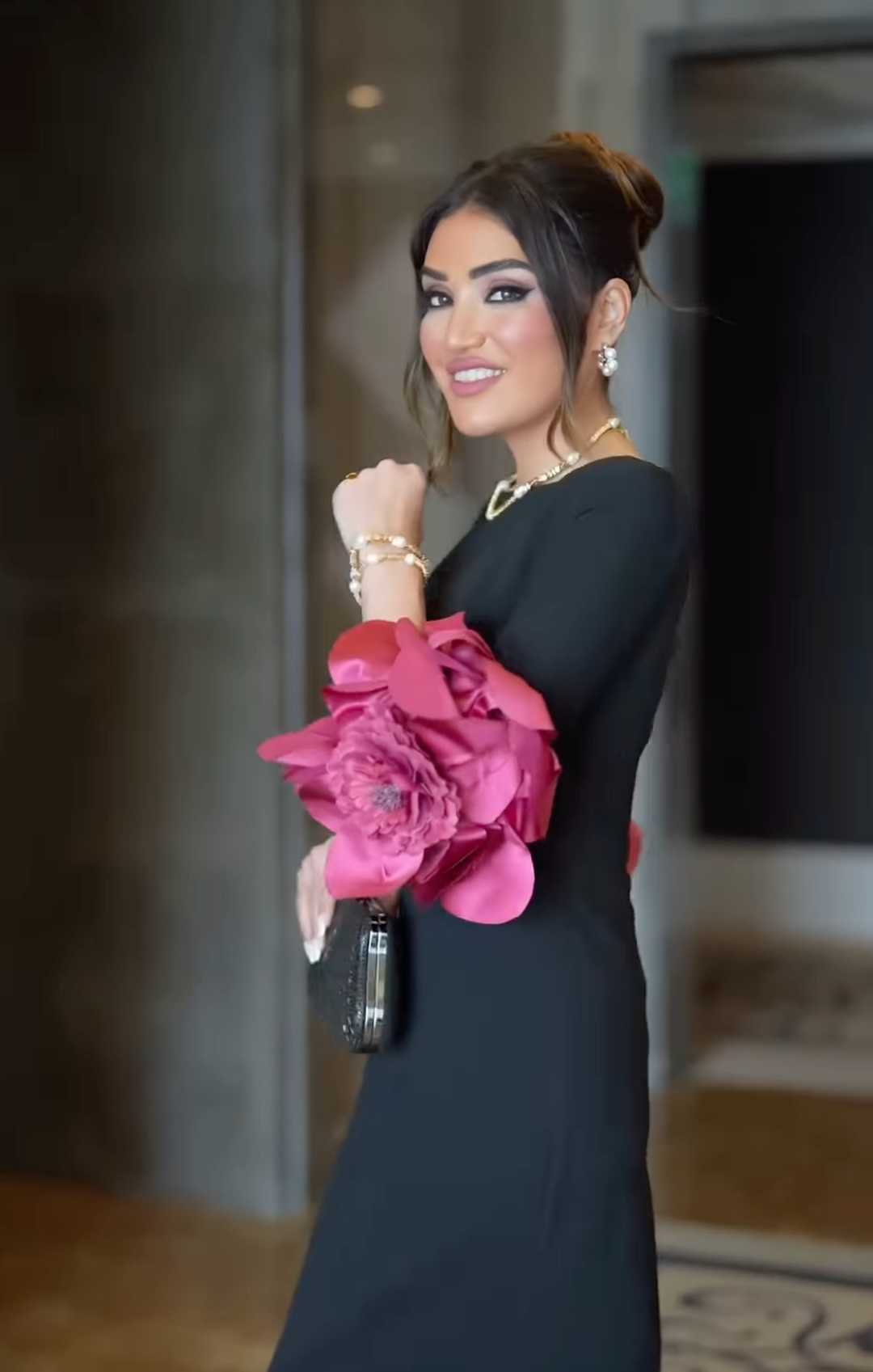 Black column dress with flowered sleeves - LIVIA