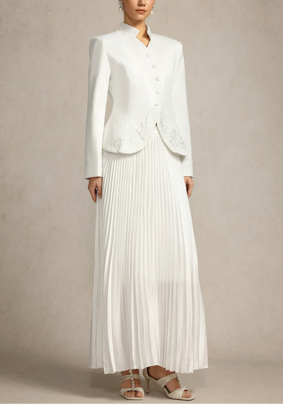 تنورة ماكسي مطوية مع بليزر مطرز – روبينا