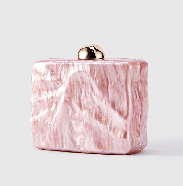 marble-effect hard-case clutch with chain strap – ROSÉA