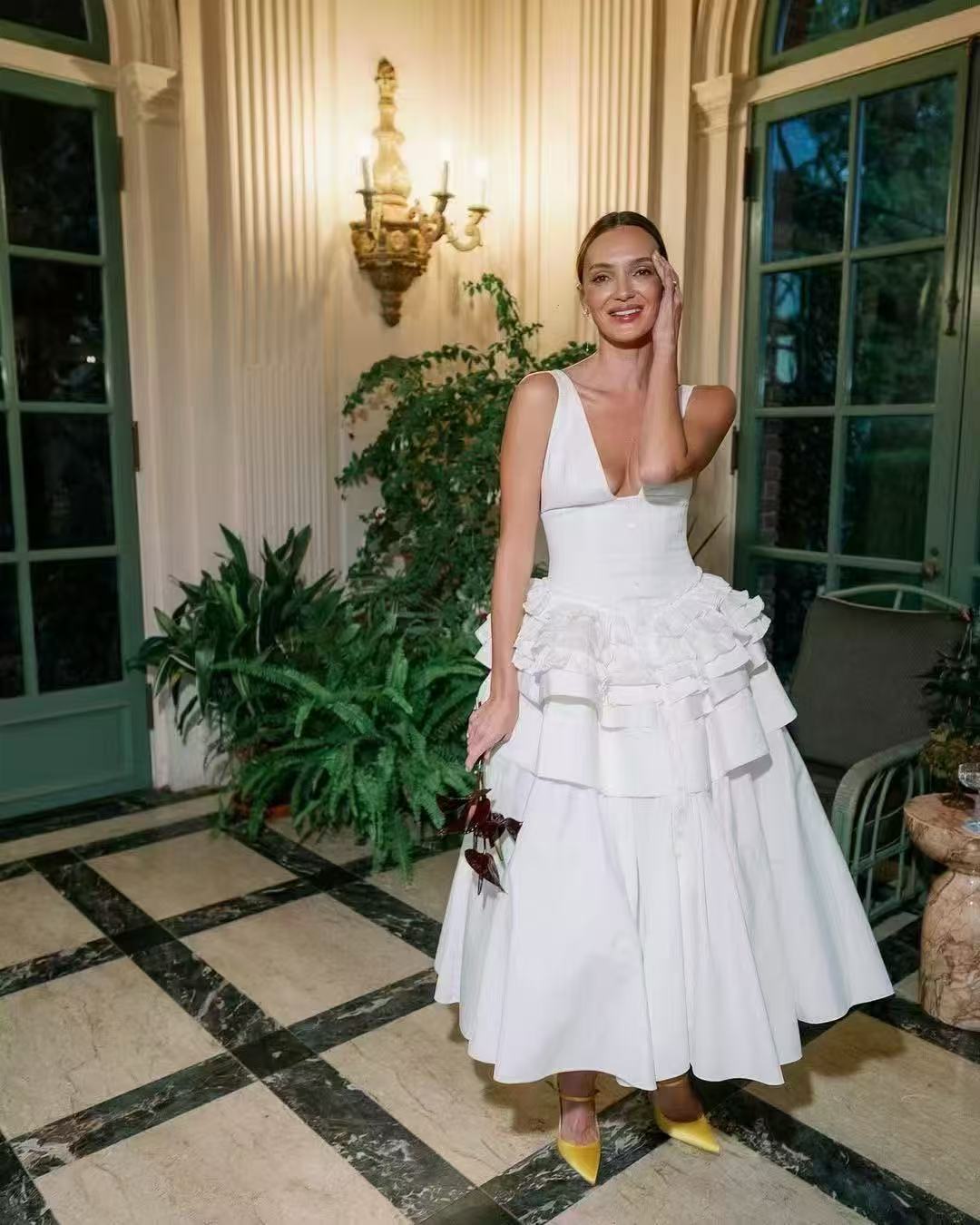 Haut à manches évasées plissées et ensemble jupe longue avec ceinture à la taille – Rosiny 