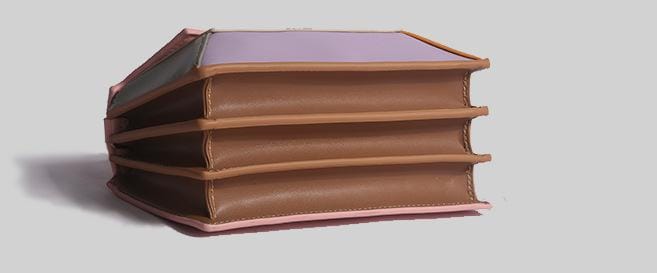 حقيبة كتف جلدية بألوان هندسية متعددة – إيلارا