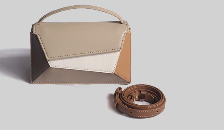 حقيبة كتف جلدية بألوان هندسية متعددة – إيلارا