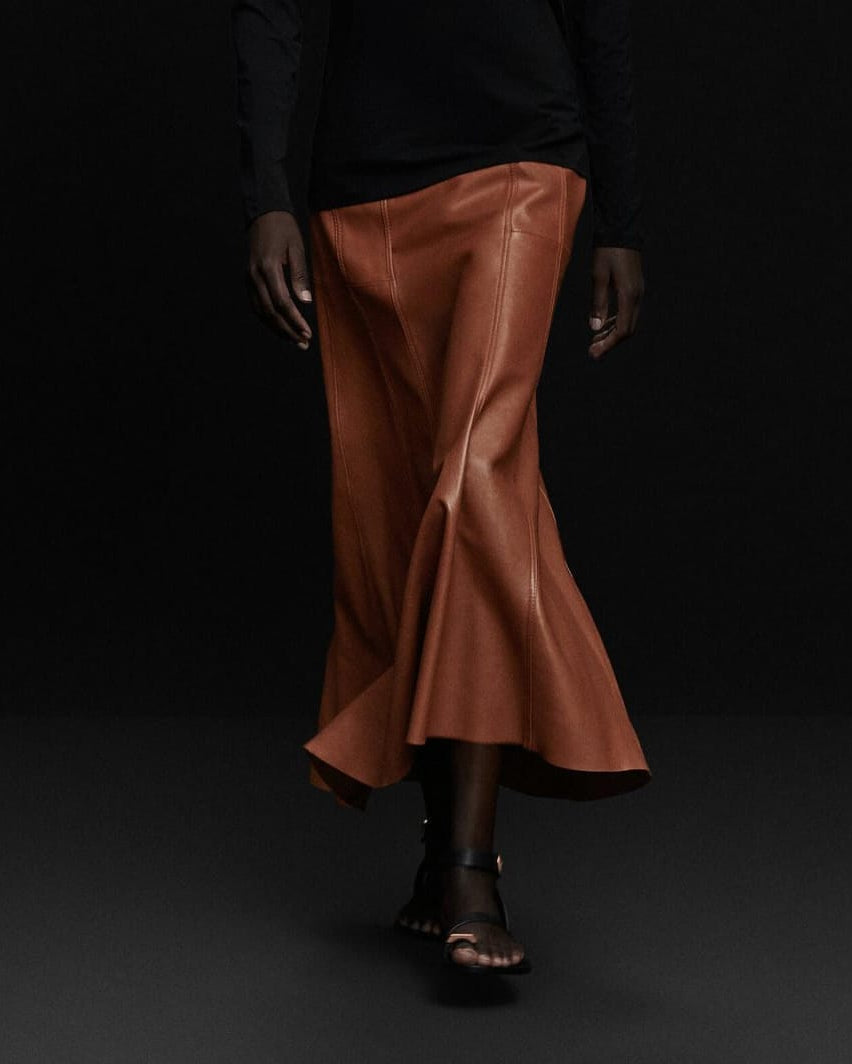 Haut à manches évasées plissées et ensemble jupe longue avec ceinture à la taille – Rosiny 