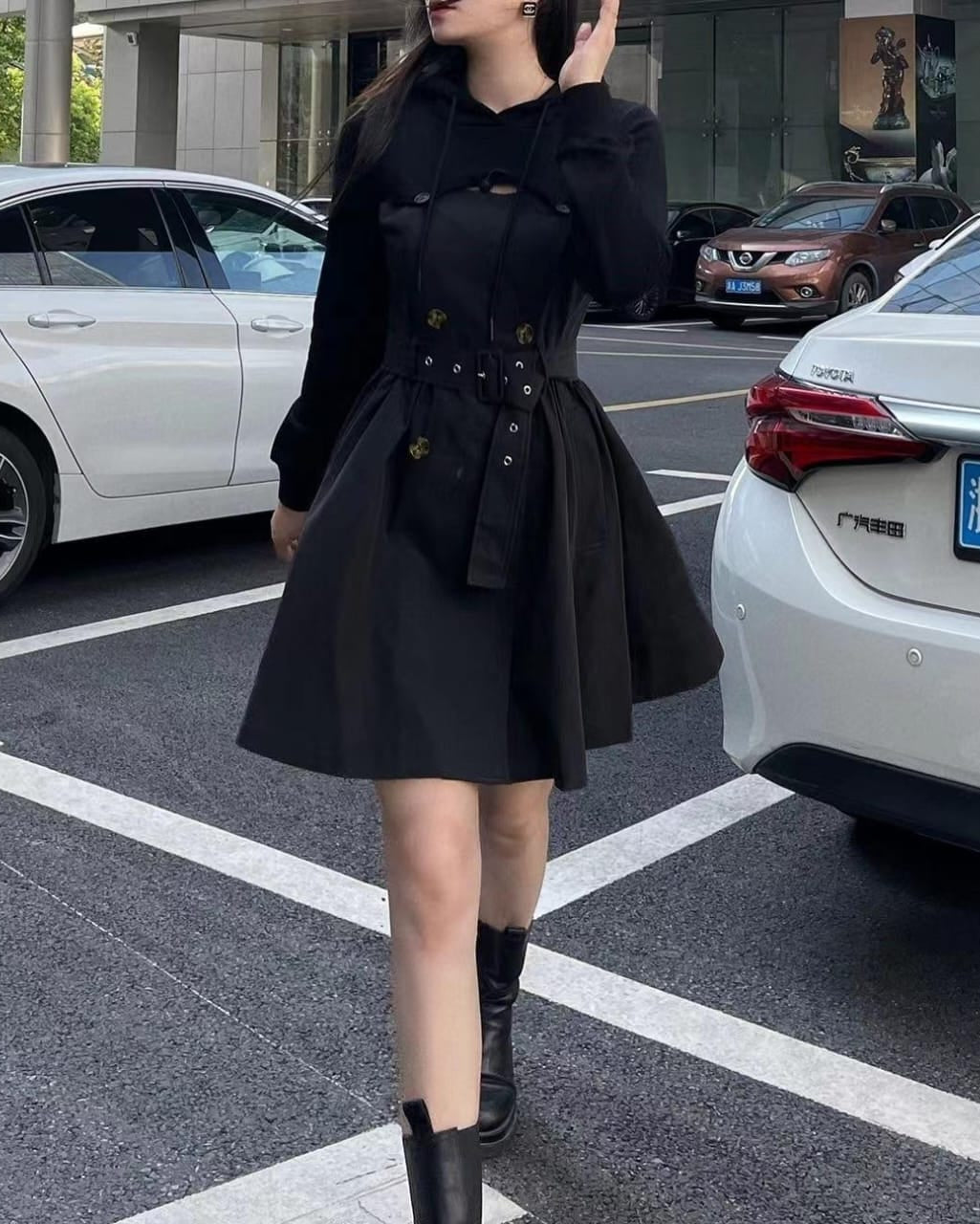 Haut à manches évasées plissées et ensemble jupe longue avec ceinture à la taille – Rosiny 