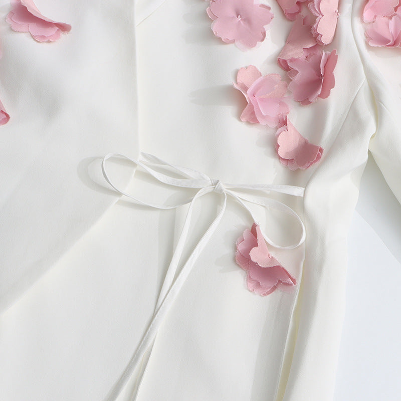 جاكيت بليزر ملفوف مع تطريزات زهور ثلاثية الأبعاد - بلوسوم