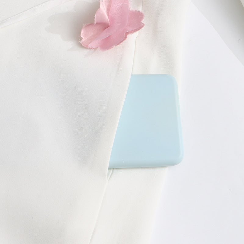 جاكيت بليزر ملفوف مع تطريزات زهور ثلاثية الأبعاد - بلوسوم