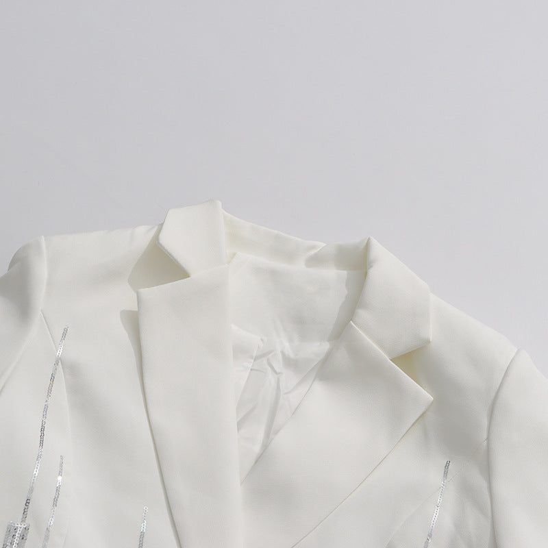 طقم بليزر مصمم خصيصًا ومزين بالترتر - ستيلار