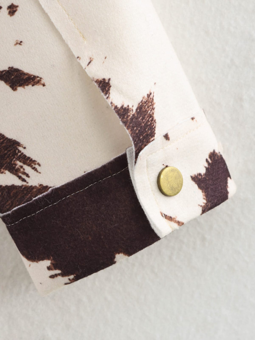 Plissiertes Oberteil mit ausgestellten Ärmeln und Maxirock-Set mit Taillengürtel – Rosiny 