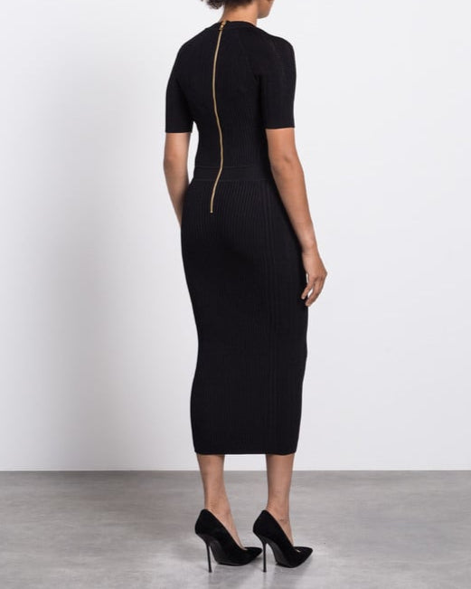 Plissiertes Oberteil mit ausgestellten Ärmeln und Maxirock-Set mit Taillengürtel – Rosiny 