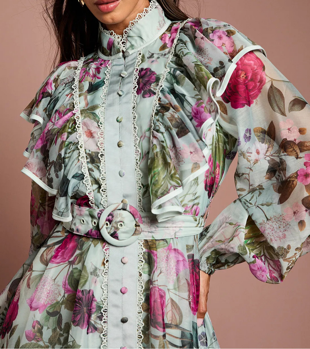 فستان ماكسي مزهر بأكتاف مكشكشة - إلارا