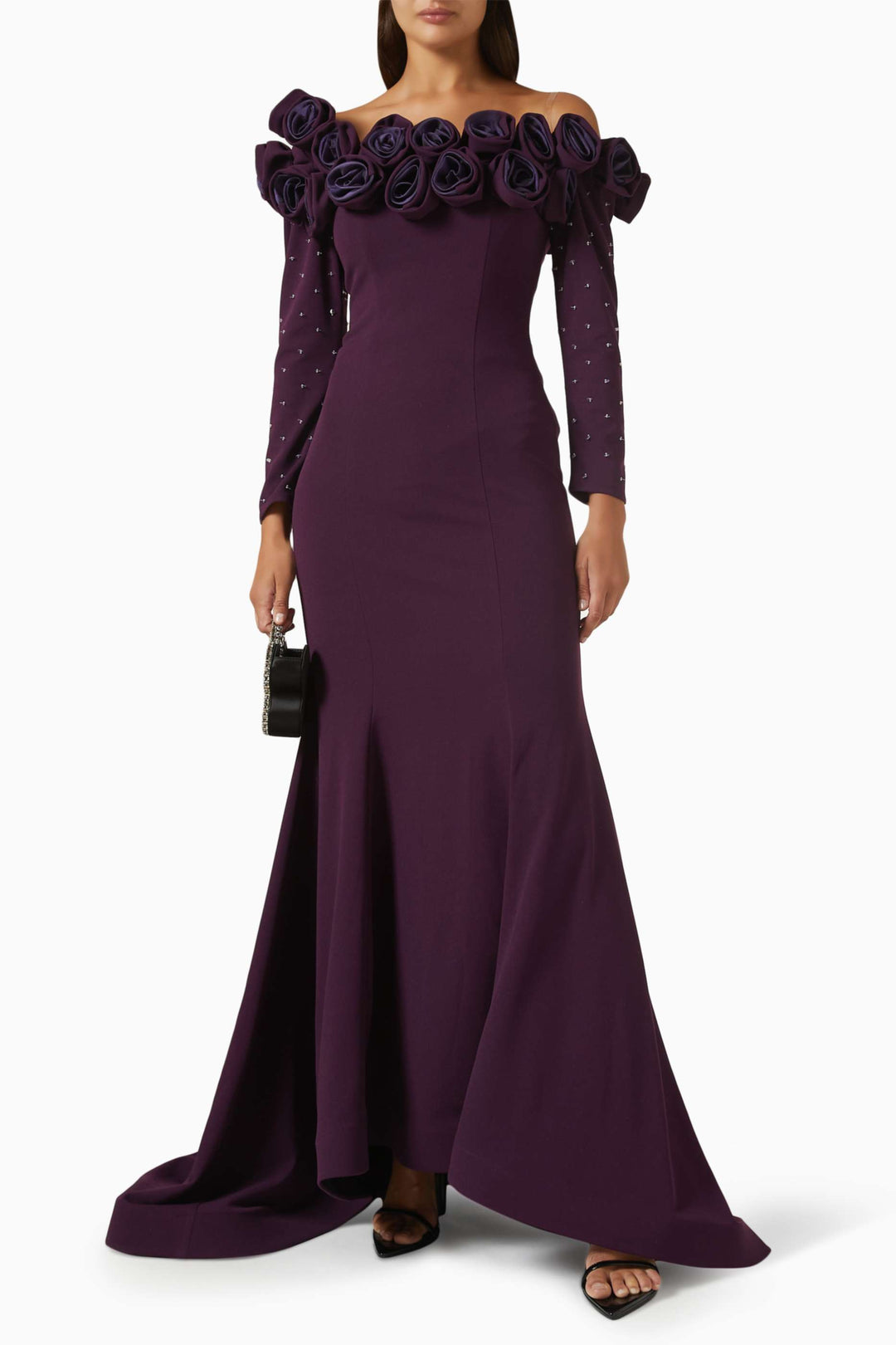 Off-shoulder gown with sculpted floral neckline – AMETHYSTA