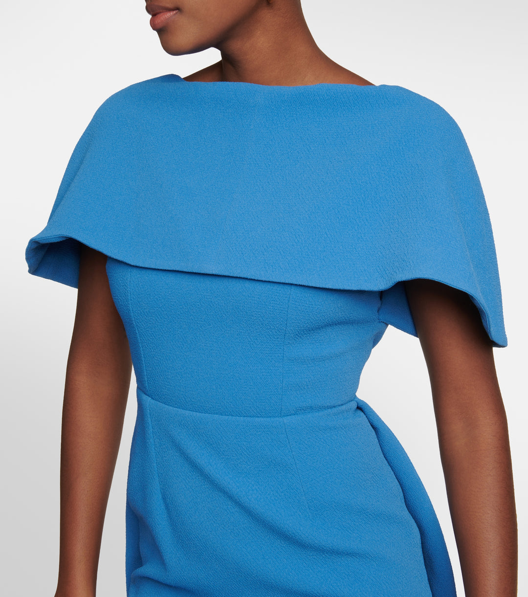 cape-shoulder gown with back slit – OCEANE