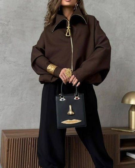 جاكيت بياقة عالية وسحاب أمامي مع حلية ذهبية - أوريا