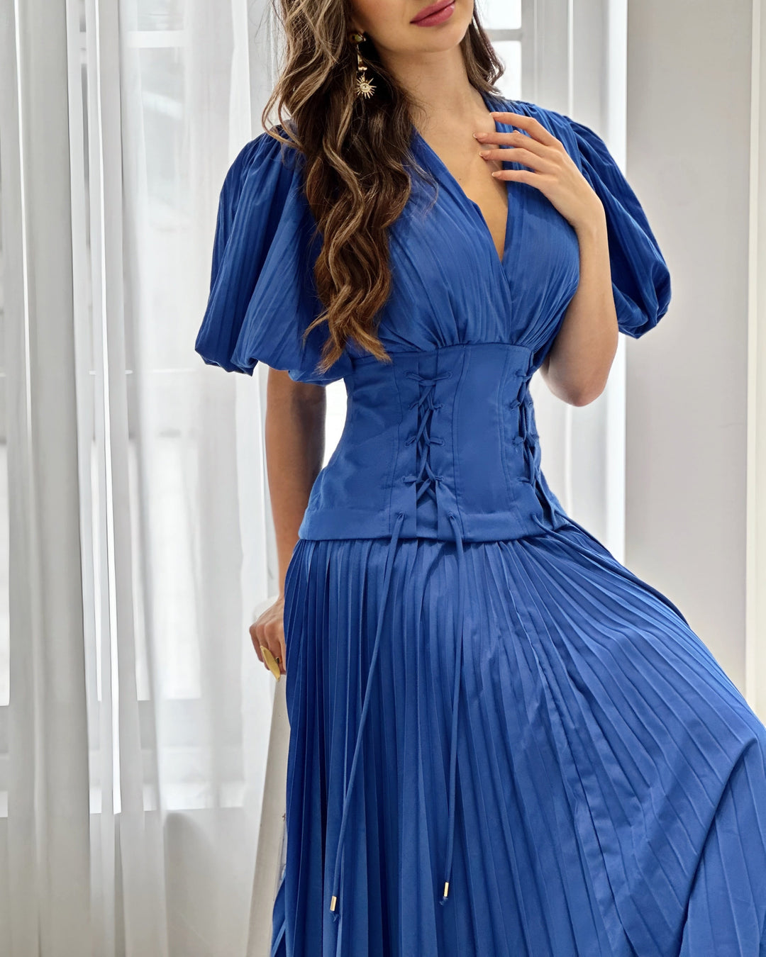 Geplooide top met uitlopende mouwen en maxi-rok set met tailleband – Rosiny 