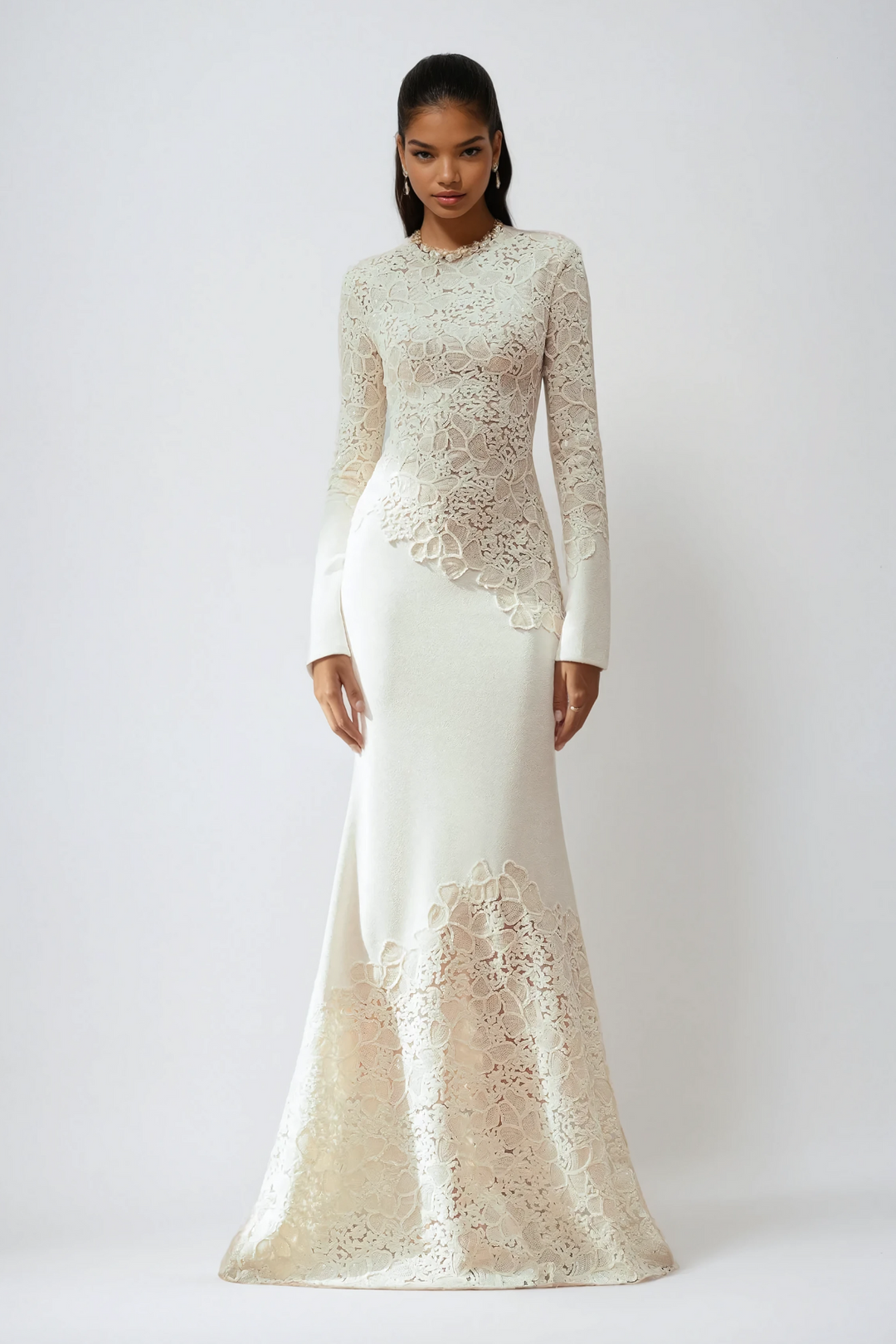 Long-sleeve lace-panel mermaid gown – AMARIS