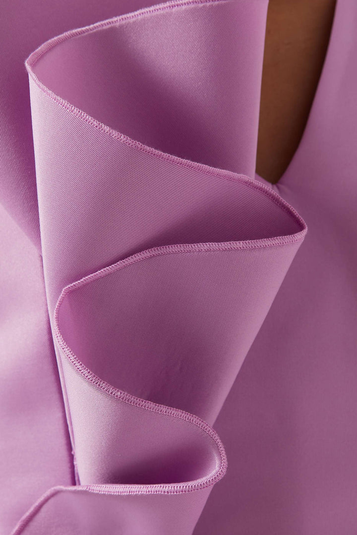 Sculpted ruffle gown with mermaid train – LILORA