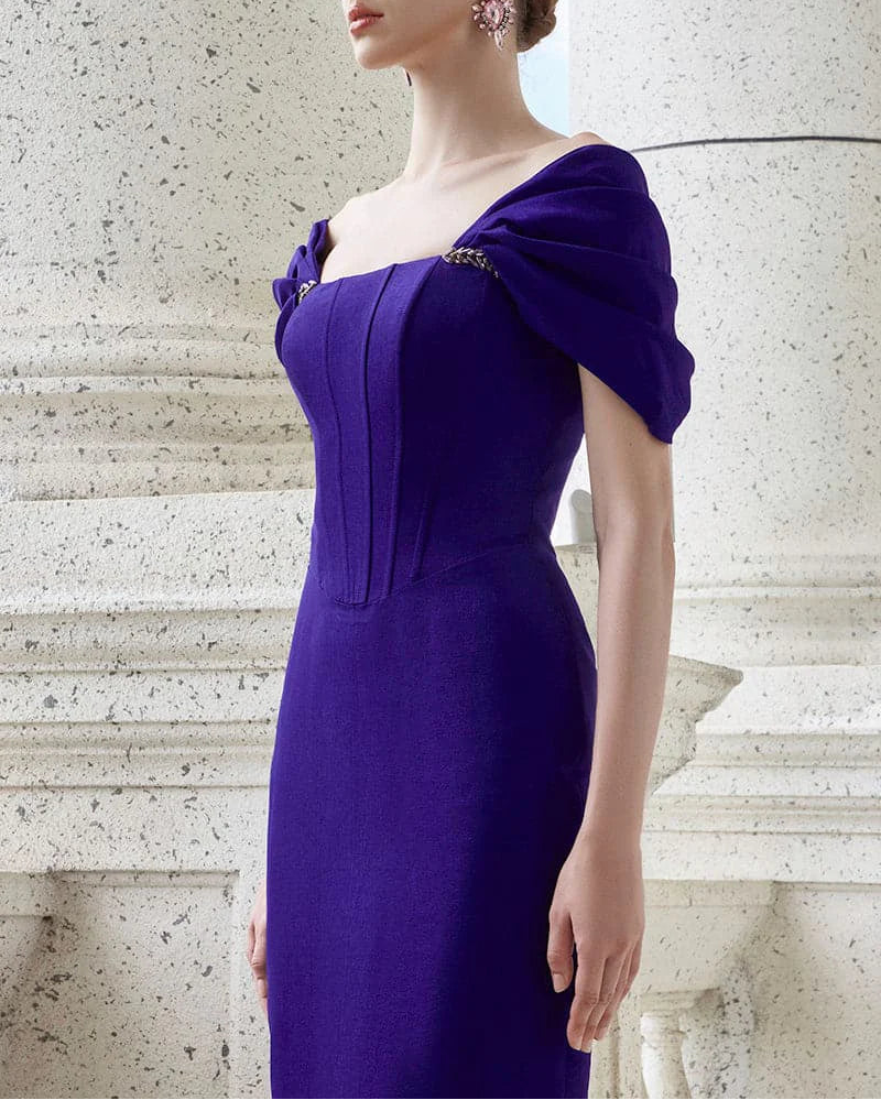 off-shoulder column gown with sculpted draped sleeves – ROYALE