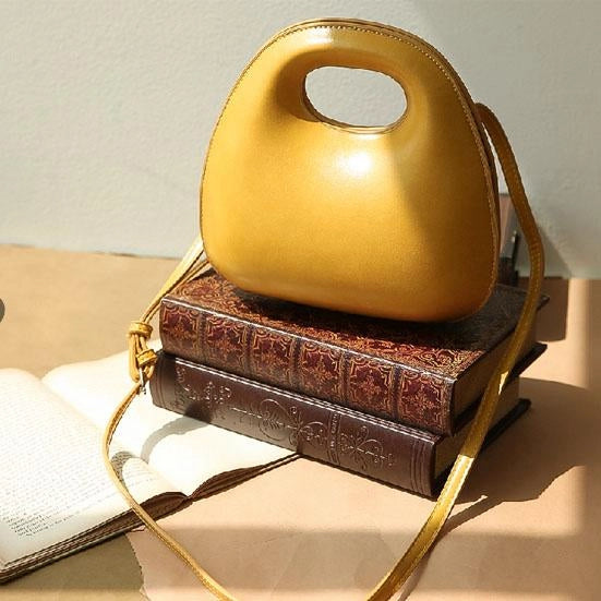 geweven rieten draagtas met dubbele leren handvatten – LÉONIE 